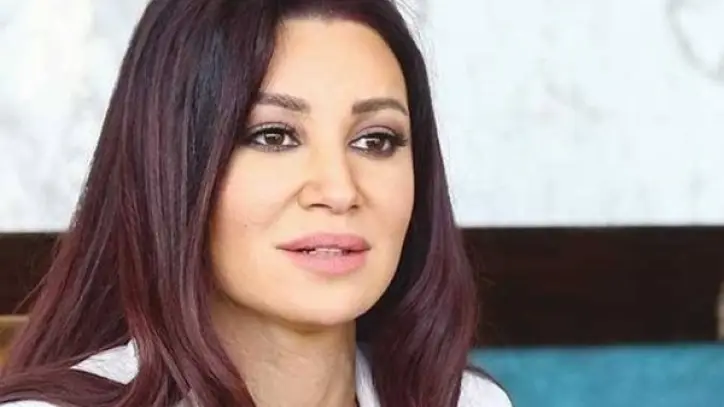 أروى جودة تكشف في هوليود الشرق تفاصيل إنسانية عن زواجها وتؤكد تأجيل مشاريعها الفنية