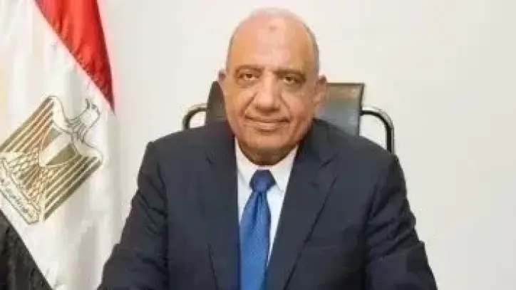 وزير الكهرباء يقوم بجولة مفاجئة لمتابعة أداء شبكات شمال القاهرة وخدمة المشتركين