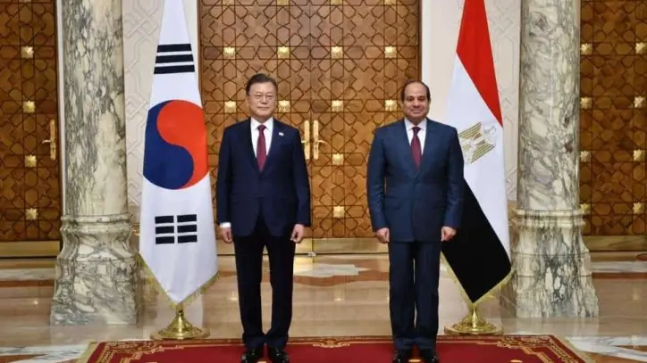 الرئيس السيسي يستقبل رئيس كوريا في زيارة رسمية لتعزيز التعاون الثنائي