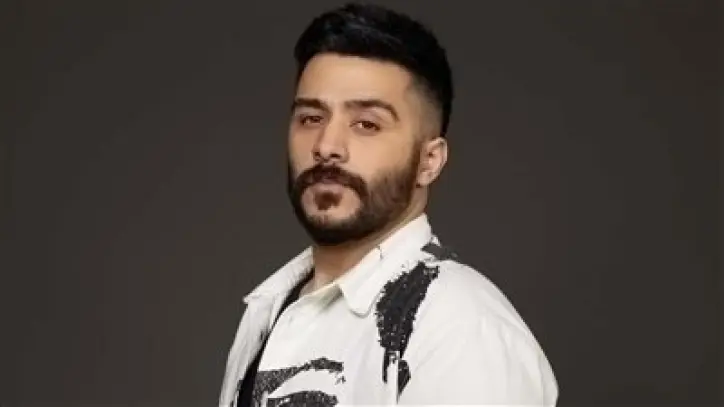 أحمد كامل يطرح ميني ألبوم "لسه حي" بالتعاون الكامل مع الشاعر مصطفى ناصر