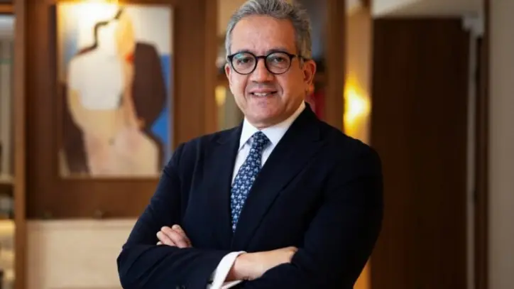 خالد العناني يتولى منصب المدير العام لليونسكو ويؤكد التزامه بخدمة الشعوب