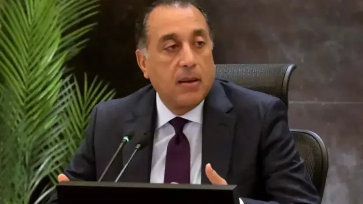 رئيس الوزراء المصري يترأس اجتماعًا لتفعيل آليات التصدي للشائعات والأخبار الكاذبة