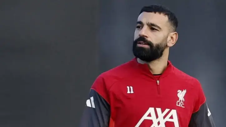 آدم لالانا يشيد بمحمد صلاح رغم الخلاف مع ليفربول