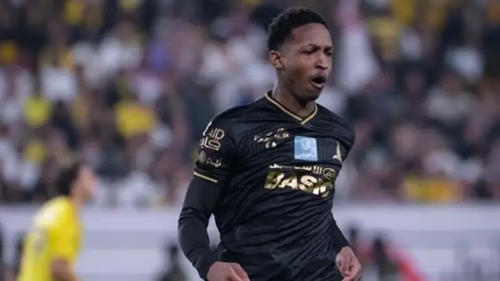 الخليج يحسم الجدل حول مستقبل مراد هوساوي وسط اهتمام الهلال