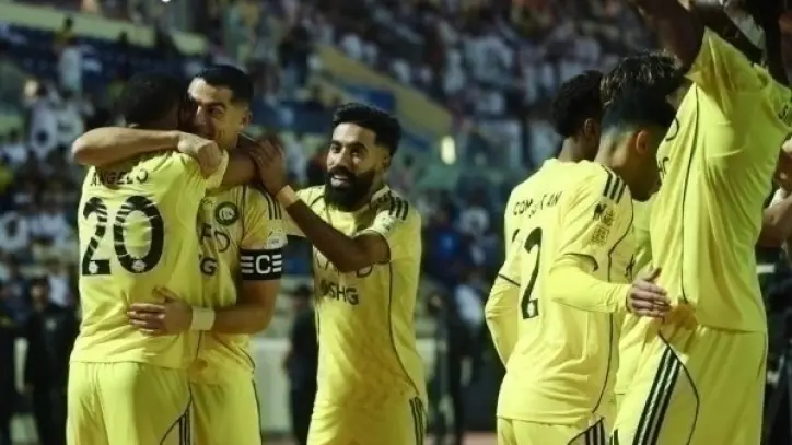 دعوات دولية لمعسكر النصر خلال توقف ديسمبر والإدارة تدرس خيار الإمارات