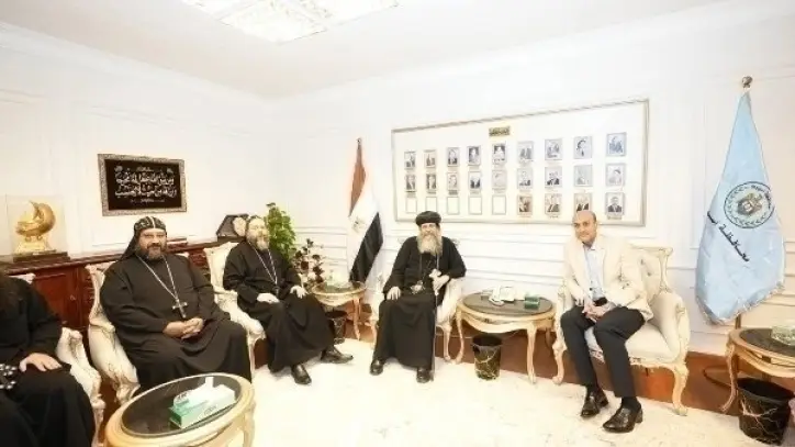 وفد نقابي يناقش مع وزير العمل تطوير سوق العمل وتعزيز الحماية الاجتماعية