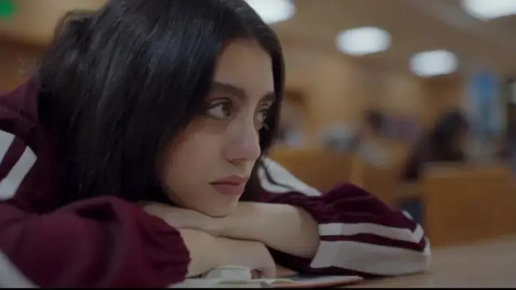 ياسمينا العبد تؤدي تتر نهاية مسلسل ميد تيرم وتشارك في فعاليات ثقافية وإنسانية
