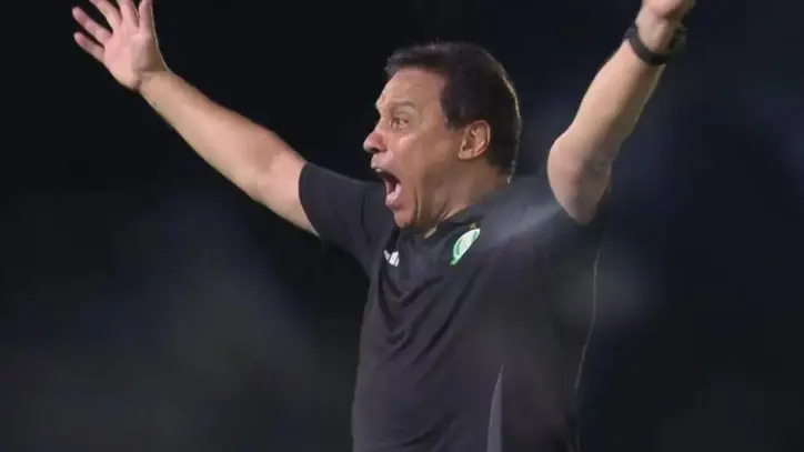أهلي طرابلس يتوج بكأس ليبيا بعد فوز كاسح على الأهلي بنغازي