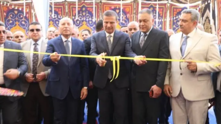 وزير الزراعه يفتتح منفذ سلع رمضان بالمريوطيه باسعار مخفضه