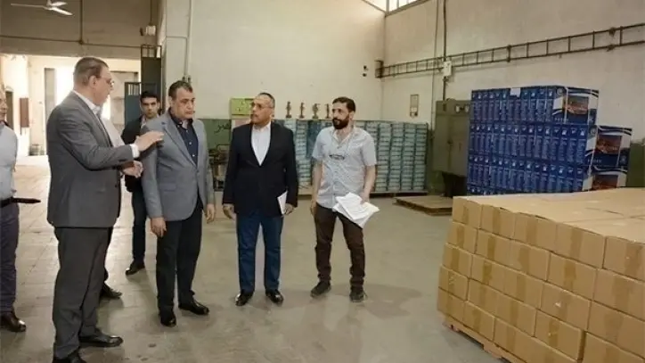 وزير الإنتاج الحربي يتفقد شركة "بنها للصناعات الإلكترونية" ويتابع سير العمل وجودة الإنتاج