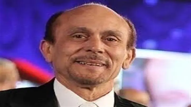 محمد صبحي يطمئن جمهوره بعد وعكة صحية والرئيس السيسي يوجه بمتابعة حالته