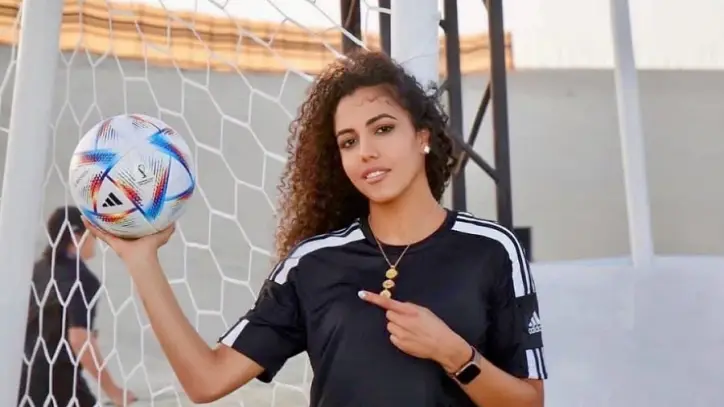 سارة عصام تكشف كواليس مسيرتها الاحترافية وتتحدث عن لقب "الملكة المصرية"