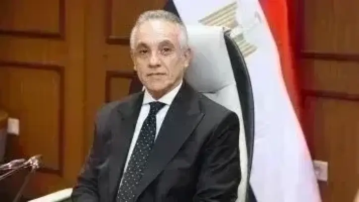 وزير العدل يصل مقر الوزارة بالعاصمة الجديدة ويؤكد أولوية العدالة الناجزة والتحول الرقمي