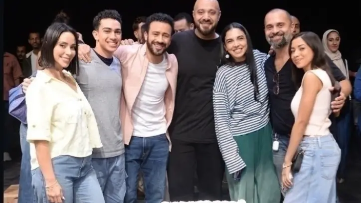 جيسيكا حسام الدين تحتفل بانتهاء تصوير فيلم "إذما" مع فريق العمل