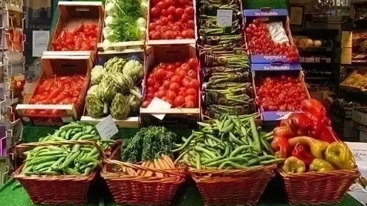 ارتفاع أسعار الفاكهة وتراجع الخضروات في مصر خلال أكتوبر 2025