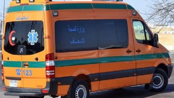 إصابة 3 أشخاص في حادث تصادم موتوسيكل على الطريق الصحراوي بنجع حمادي
