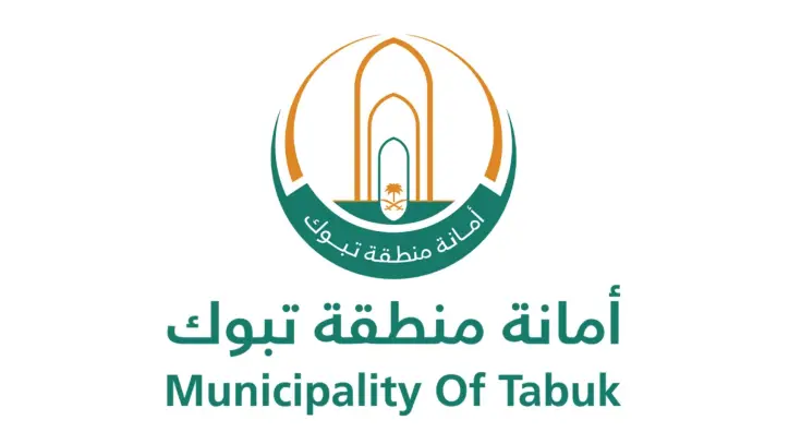 أمانة تبوك تنفذ أعمال صيانة وتنظيف شبكات تصريف مياه الأمطار استعدادًا للموسم الشتوي