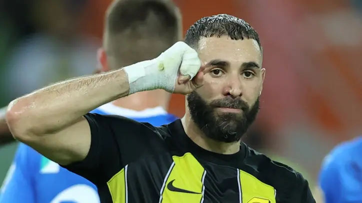 بنزيما يعزز صفوف الاتحاد قبل ديربي جدة أمام الأهلي