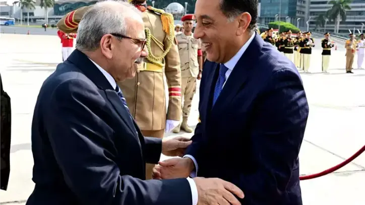 مدبولي ونواف سلام يعقدان جلسة مباحثات ثنائية ويترأسان اللجنة العليا المصرية اللبنانية المشتركة