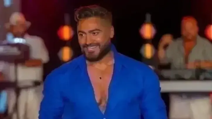 تامر حسني يطمئن جمهوره: صحتي تتحسن ولا أخطاء طبية حصلت