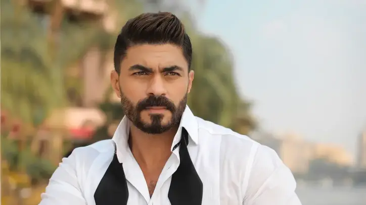 خالد سليم يحتفل بعيد ميلاده ويكمل ربع قرن في الفن