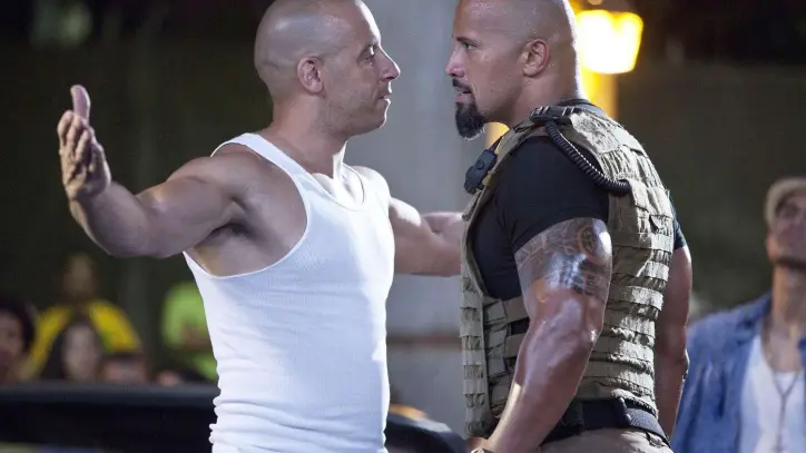 مصالحة فين ديزل وذا روك تعيد الحيوية لعالم Fast & Furious