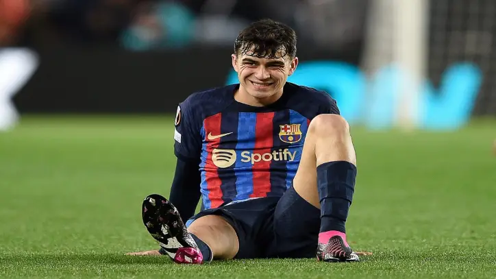 بيدري يتعرض لإصابة وكامبو فريق برشلونة يواصل التألق رغم الأخطاء