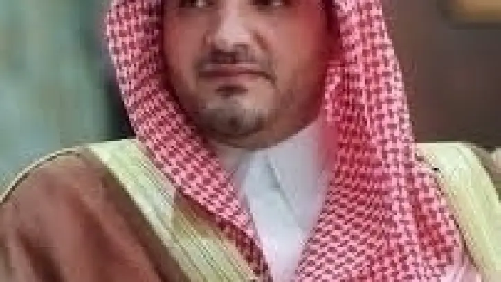 وزير الداخلية يتابع الحالة الصحية للجندي ريان بعد إصابته بالمسجد الحرام