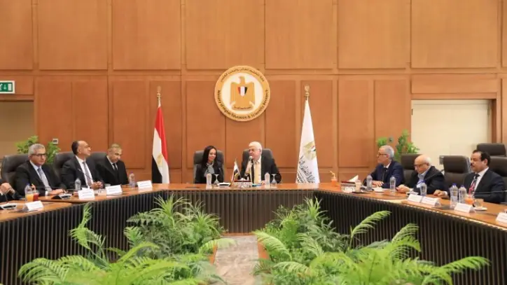 وزير التعليم العالي والتضامن الاجتماعي يوقعان مذكرة تفاهم مع مستشفى شفاء الأورمان بالأقصر
